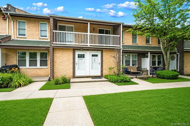 282 Artist Lake Drive, Middle Island, NY 11953