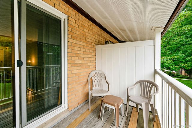 282 Artist Lake Drive, Middle Island, NY 11953