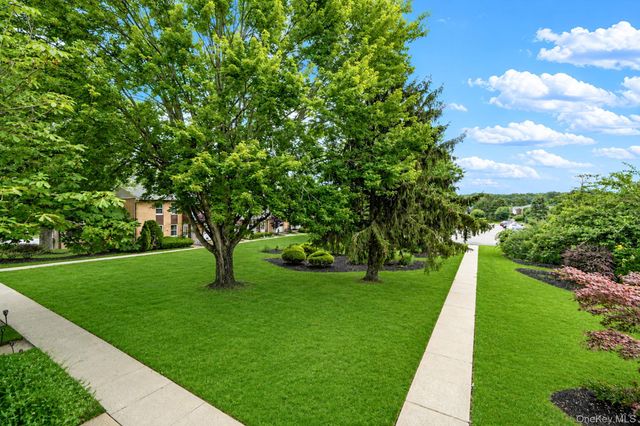 282 Artist Lake Drive, Middle Island, NY 11953