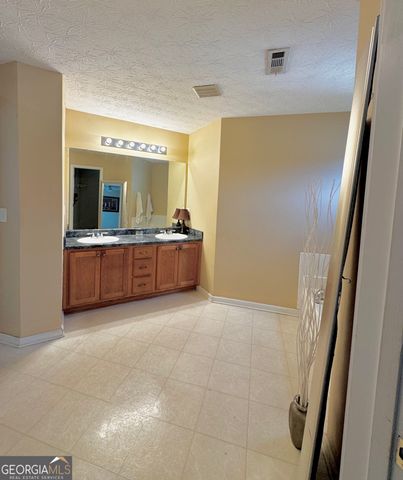 2375 Garnet Avenue, Riverdale, GA 30296