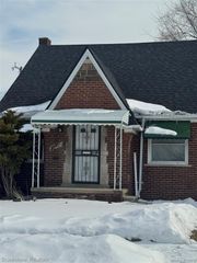 18494 Runyon Street, Detroit, MI 48234