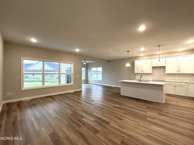 2487 Cross Ridge Road, Perrysburg, OH 43551