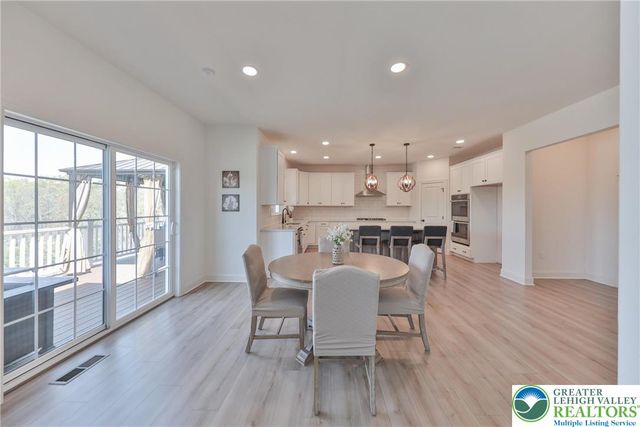 2595 Stonewall Drive, Upper Saucon Twp, PA 18034
