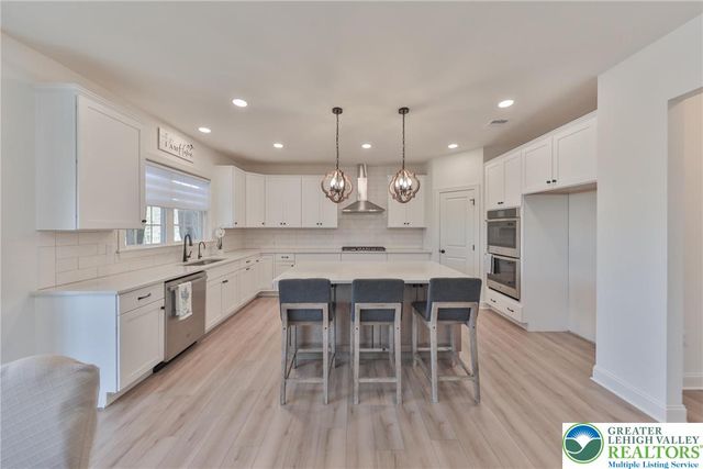 2595 Stonewall Drive, Upper Saucon Twp, PA 18034