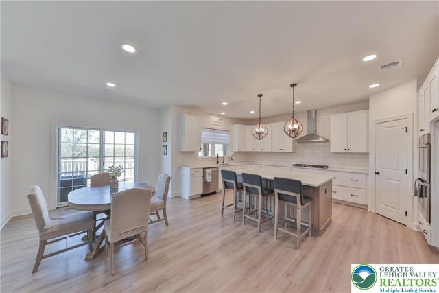 2595 Stonewall Drive, Upper Saucon Twp, PA 18034