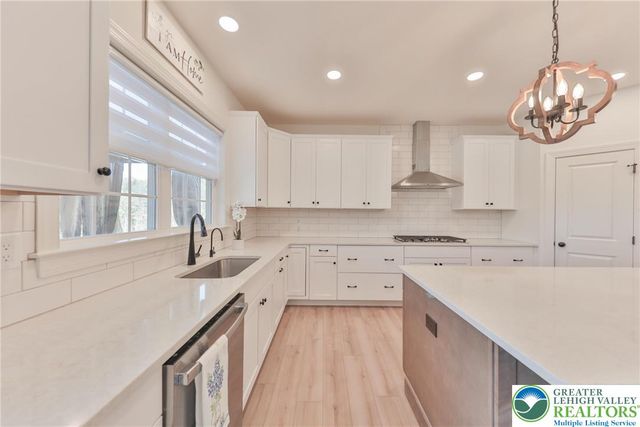 2595 Stonewall Drive, Upper Saucon Twp, PA 18034