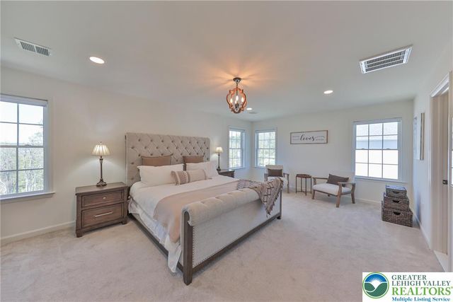 2595 Stonewall Drive, Upper Saucon Twp, PA 18034