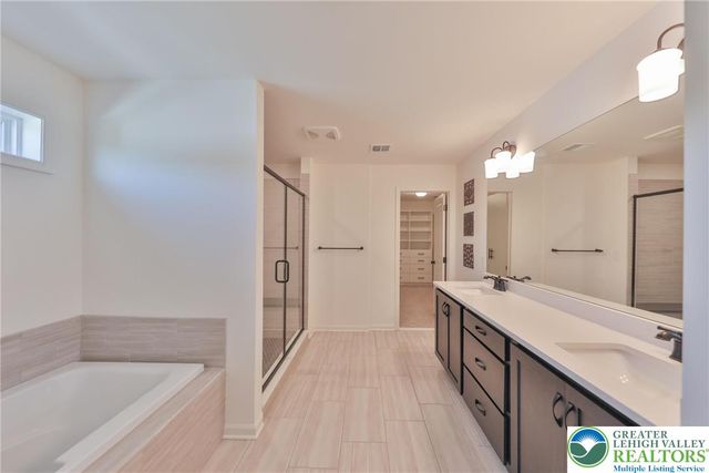 2595 Stonewall Drive, Upper Saucon Twp, PA 18034