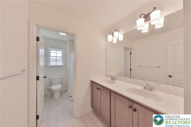 2595 Stonewall Drive, Upper Saucon Twp, PA 18034