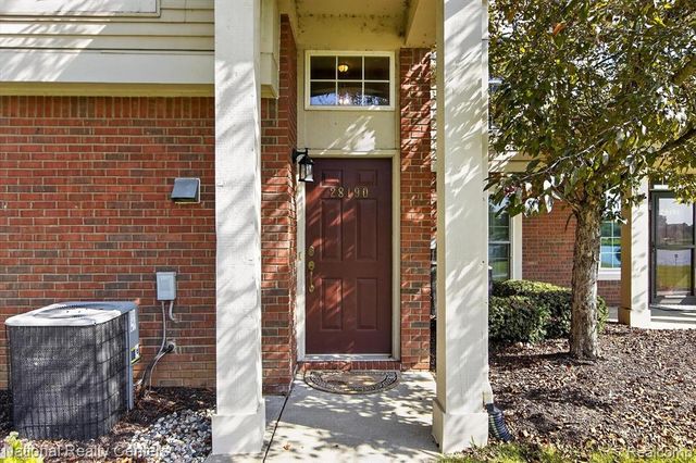 28190 Oakmonte Circle, New Hudson, MI 48165