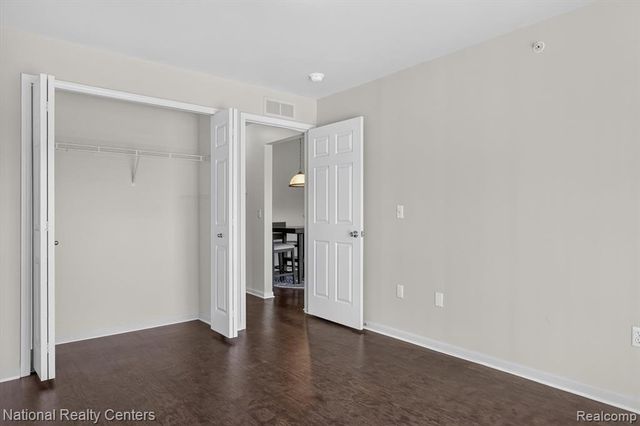 28190 Oakmonte Circle, New Hudson, MI 48165