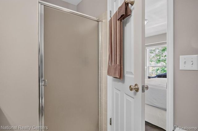 28190 Oakmonte Circle, New Hudson, MI 48165