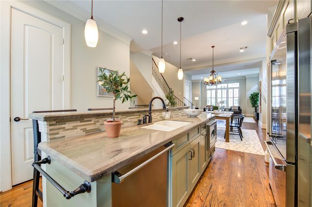 5211 Feagan Street A, Houston, TX 77007