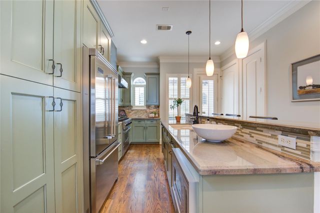 5211 Feagan Street A, Houston, TX 77007