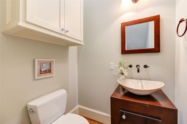 5211 Feagan Street A, Houston, TX 77007