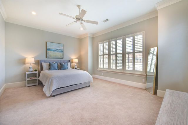 5211 Feagan Street A, Houston, TX 77007