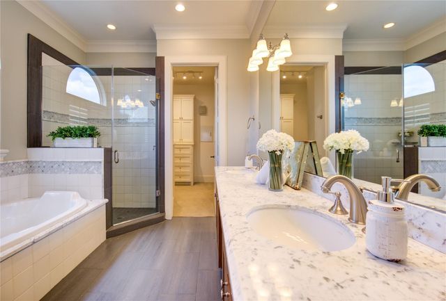 5211 Feagan Street A, Houston, TX 77007