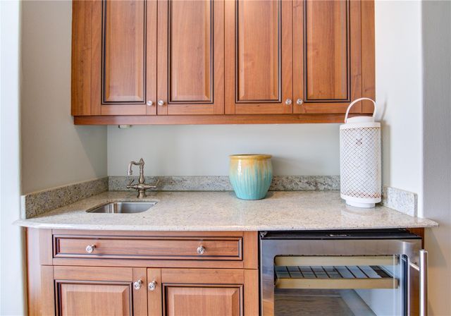 5211 Feagan Street A, Houston, TX 77007