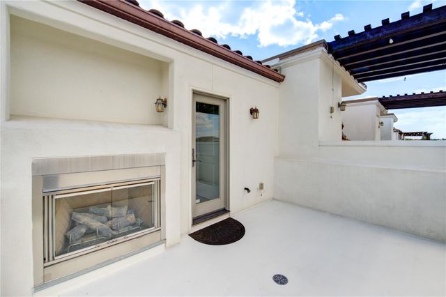 5211 Feagan Street A, Houston, TX 77007