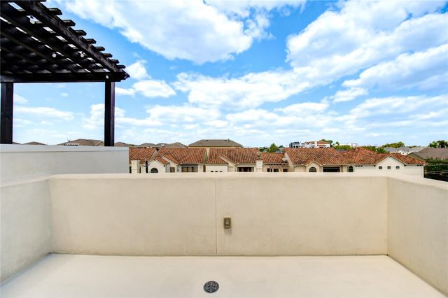 5211 Feagan Street A, Houston, TX 77007