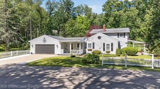 612 Sunrise Park, Howell, MI 48843