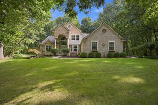 6490 Stillwater Drive, Chelsea, MI 48118