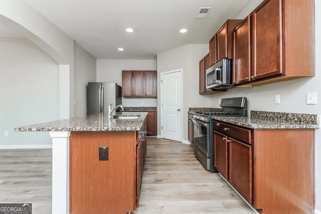 1817 Crandon Court, Mcdonough, GA 30253