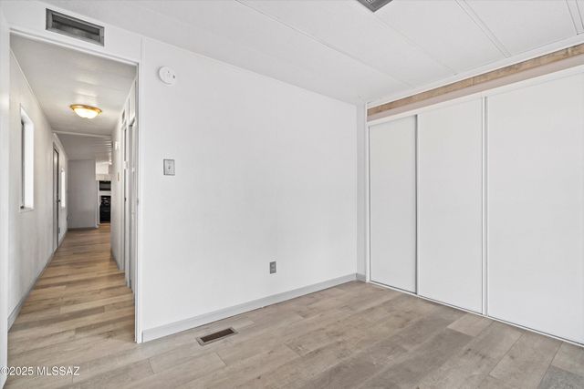 1432 W Buena Tierra Place, Tucson, AZ 85705