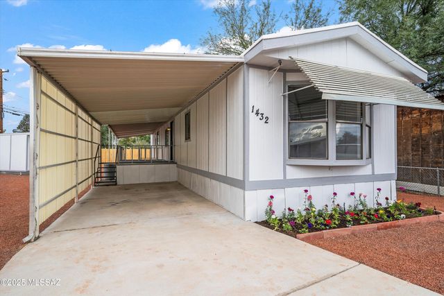 1432 W Buena Tierra Place, Tucson, AZ 85705