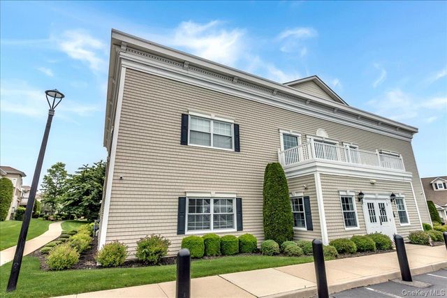 802 Willow Lane, Valley Stream, NY 11580