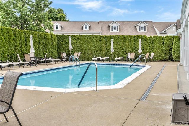 802 Willow Lane, Valley Stream, NY 11580