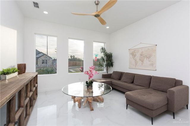 5703 N 44th Lane, Mcallen, TX 78504