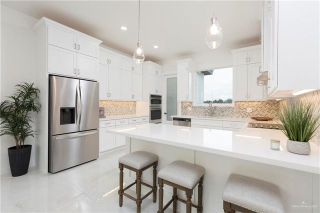 5703 N 44th Lane, Mcallen, TX 78504