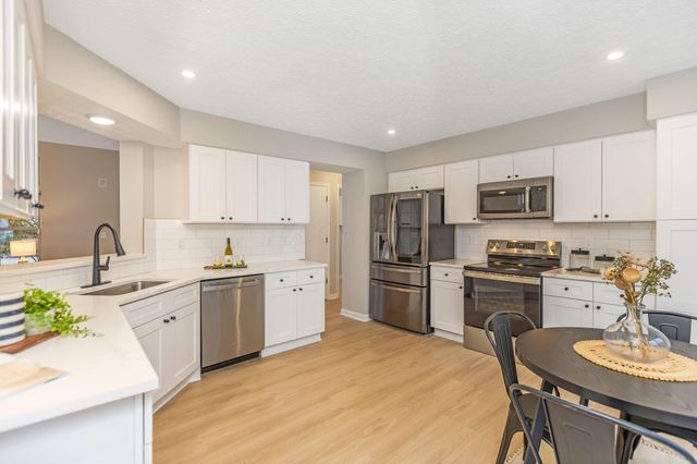 5407 Bullfinch Drive, Westerville, OH 43081