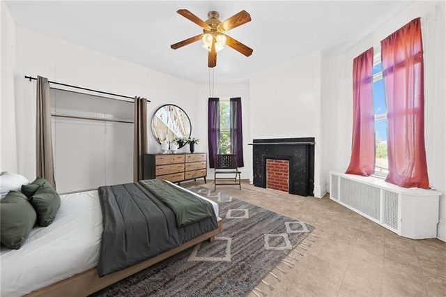 910 E Maiden St, City Of Washington, PA 15301