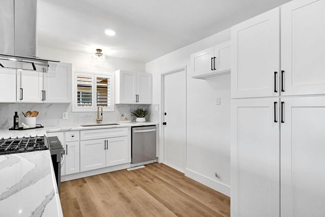 474 E Escalon Avenue, Fresno, CA 93710