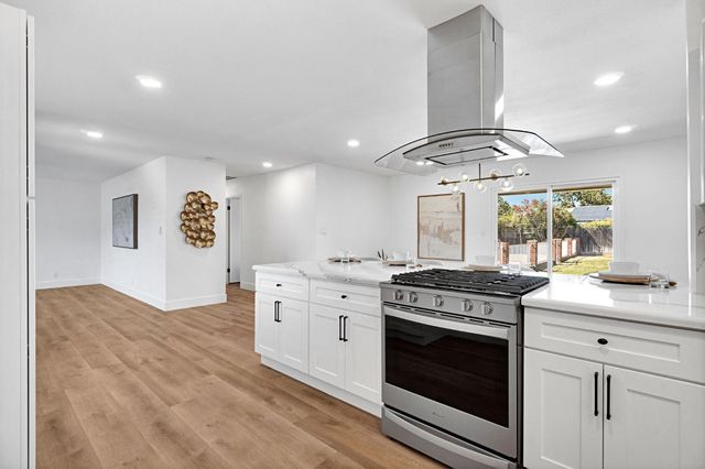 474 E Escalon Avenue, Fresno, CA 93710