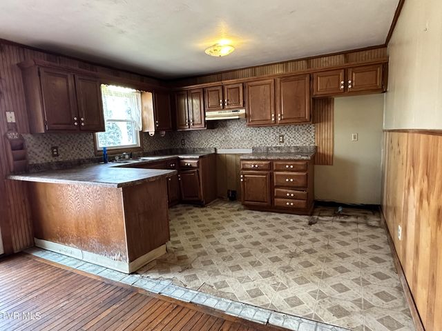 4624 Woodcliff Drive, Kingsport, TN 37664