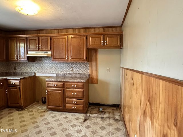 4624 Woodcliff Drive, Kingsport, TN 37664