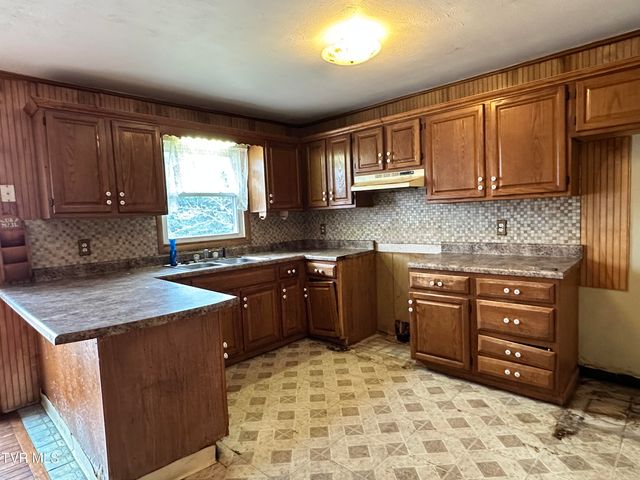 4624 Woodcliff Drive, Kingsport, TN 37664