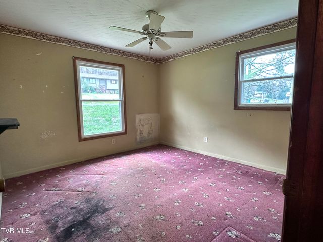 4624 Woodcliff Drive, Kingsport, TN 37664