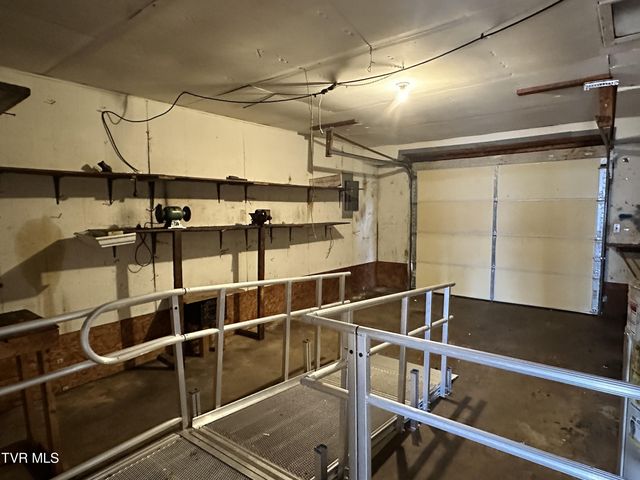 4624 Woodcliff Drive, Kingsport, TN 37664