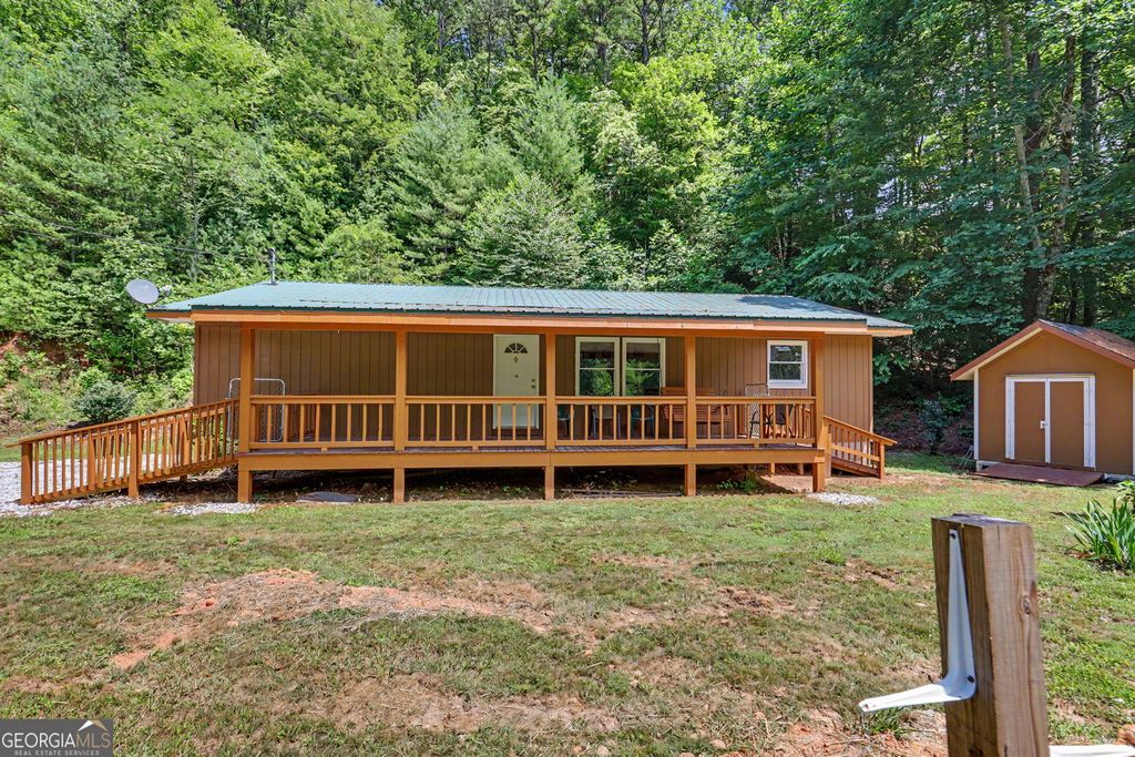 118 Cub Lane, Rabun Gap, GA 30568