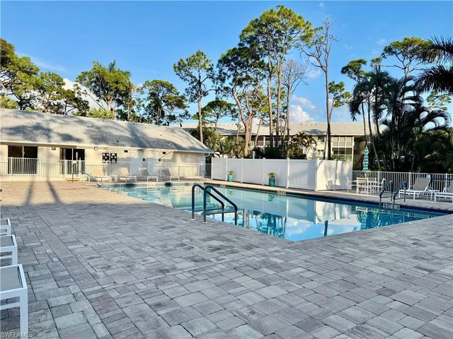 3062 Sandpiper Bay CIR K102, Naples, FL 34112