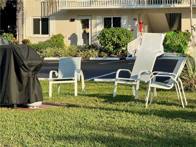 3062 Sandpiper Bay CIR K102, Naples, FL 34112