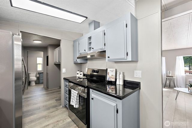 124 W Blakley Drive, Elma, WA 98541