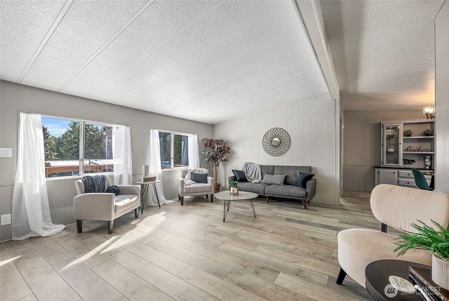 124 W Blakley Drive, Elma, WA 98541