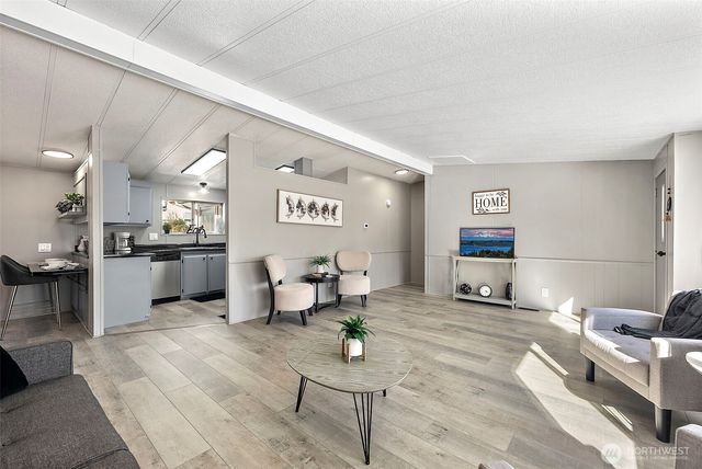 124 W Blakley Drive, Elma, WA 98541