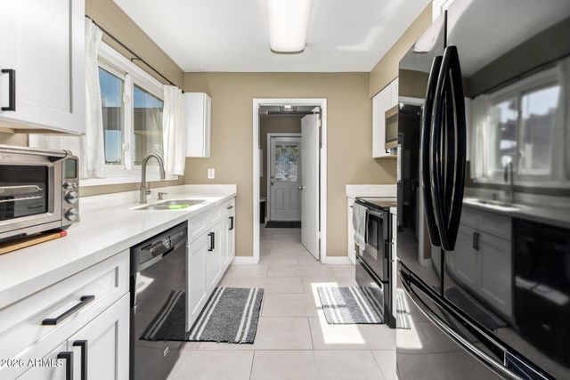 2717 S ALDER Drive, Tempe, AZ 85282