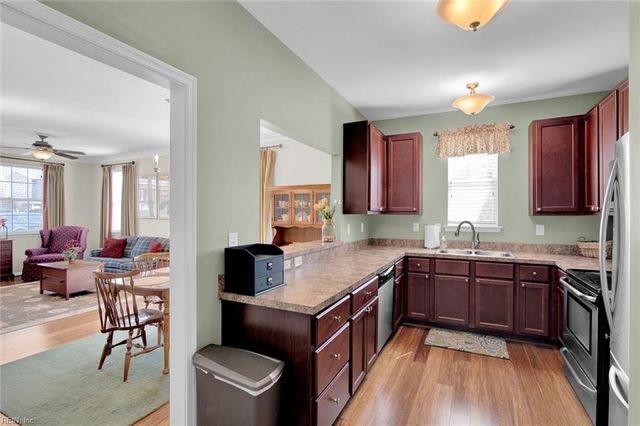 4332 Farringdon WAY, Chesapeake, VA 23321